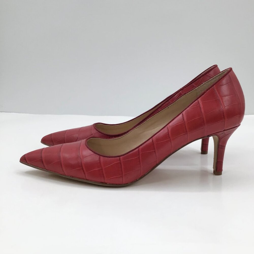 Women's 8M Franco Sarto Tudor 2 Red Leather Pumps 2.5" Heels Croc Pointy Toe - Picture 2 of 14